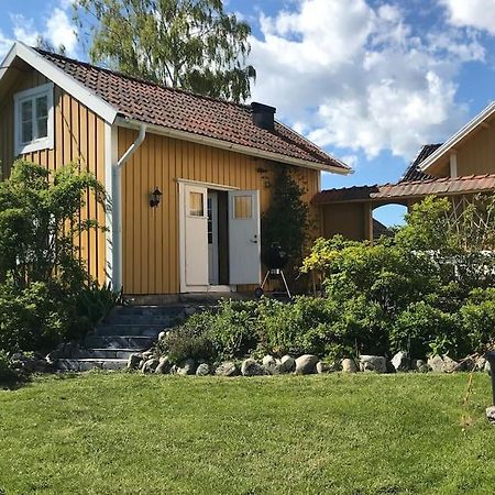 Cozy Lodge At Horse Farm With Lake And Sauna Holo  Экстерьер фото