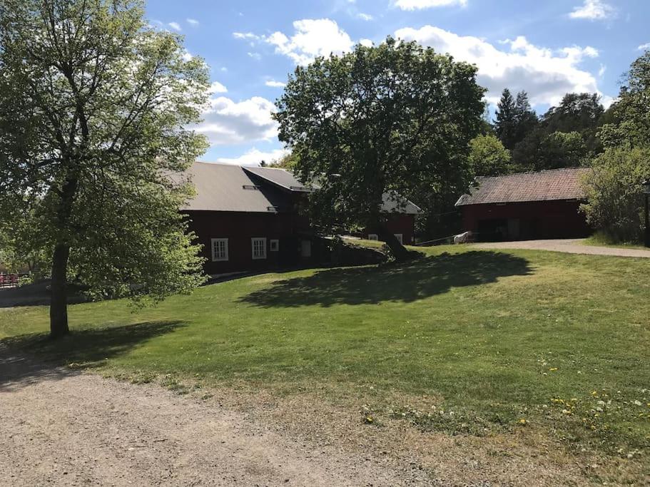 Cozy Lodge At Horse Farm With Lake And Sauna Holo  Экстерьер фото